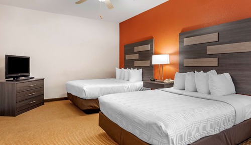 Suite, 2 Queen Beds, Non Smoking (with Sofabed)