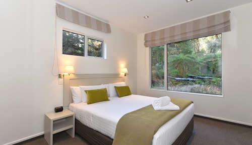 Superior Apartment, 2 Bedrooms, Jetted Tub, Garden View
