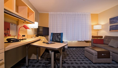 Studio, 1 King Bed with Sofa bed (Mobility Accessible, Roll-In Shower)