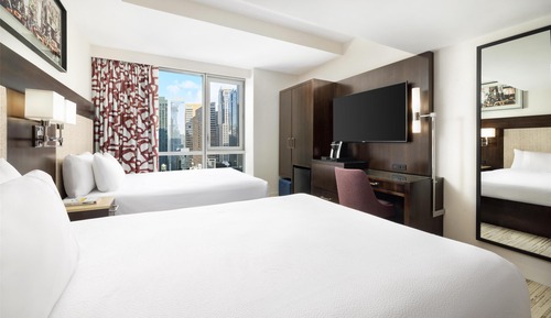 Room, 2 Queen Beds, Accessible, City View (Roll-in Shower)