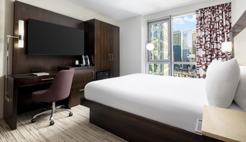 Room, 1 King Bed, City View