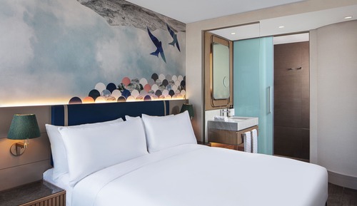 Superior Room, 1 King Bed, Non Smoking, City View