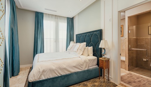 Juliet Room