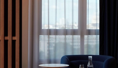 L'ATELIER SEINE, 1 King, Large corner Suite with sofabed, River Seine and Eiffel Tower view