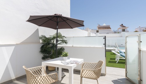 Double Room, 1 King Bed, Terrace, Pool View