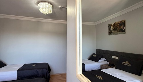 Classic Twin Room