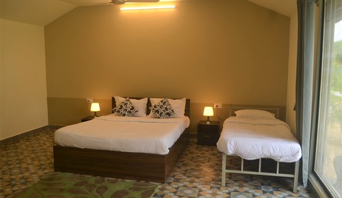 Superior Cottage
