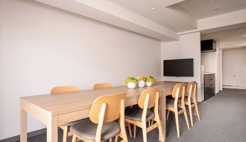 Deluxe Two Bedroom Family Apartment