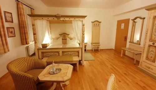 Romantic Double Room