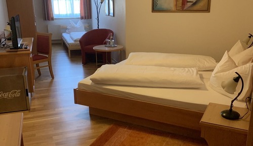 Comfort Triple Room
