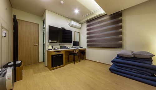 Room (Korean room (air purifier Netflix can)