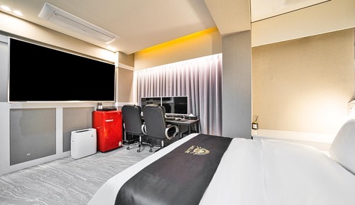Room (VIP-2PC (TV OTT Couple PC Bathtub Sty)