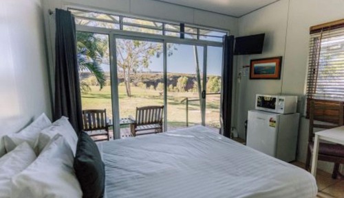 Standard Studio Cabin - Sleeps 5
