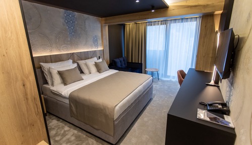 Junior Suite, Mountain View, Garden Area