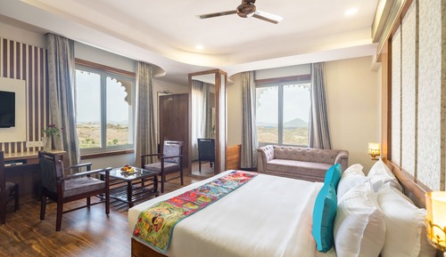 Superior Room, Valley View