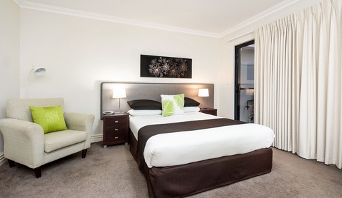 1Bed(Q) Studio Courtyard balcony Apart No 1a