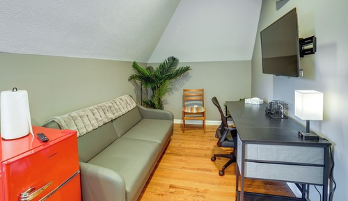 House (4 Bedrooms)