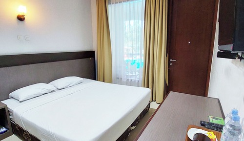 Superior Double Room, 1 Bedroom, Pool View
