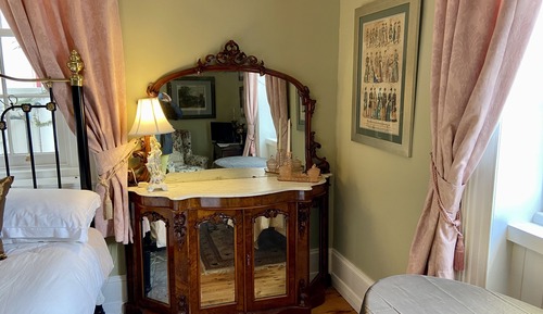 Garden View Room