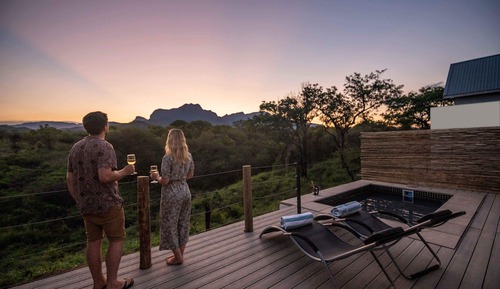 Deluxe Cottage Oriole, 1 King Bed with Sofa Bed, Private Pool, Mountain View