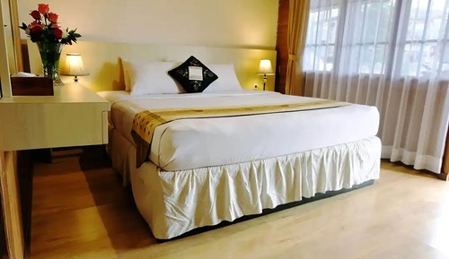 Wooden Executive Room