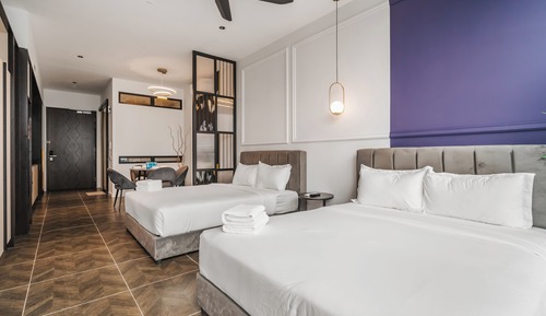 Family Quadruple Room, 2 Queen Beds, Non Smoking, City View