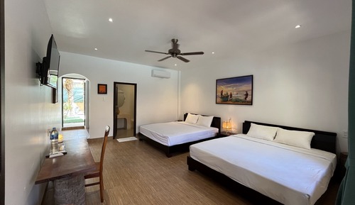 Deluxe Quadruple Room