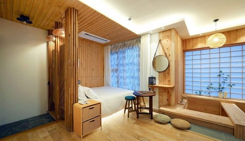 Room (G202)