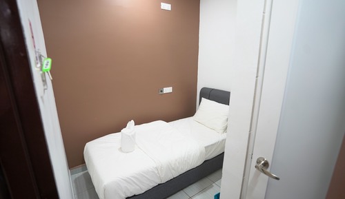 Basic Single Room