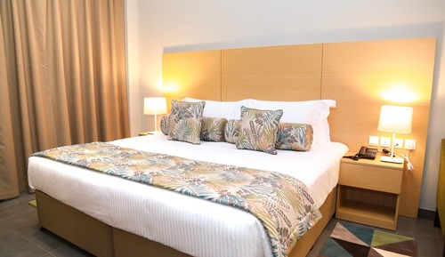 Deluxe Suite, 1 Bedroom, Non Smoking, City View (Air conditioning)