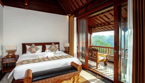Deluxe Room with Valley View