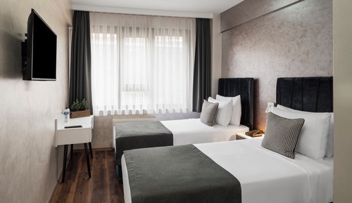 Standard Twin Room