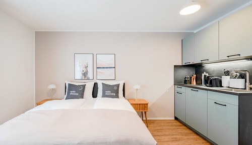 Economy Suite