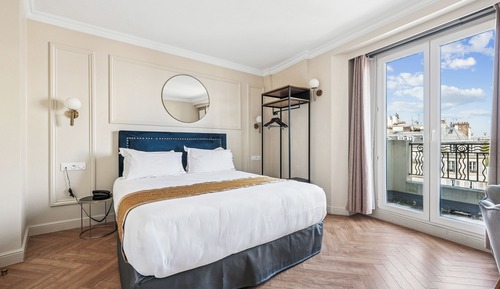 Family Suite (2 connecting rooms)