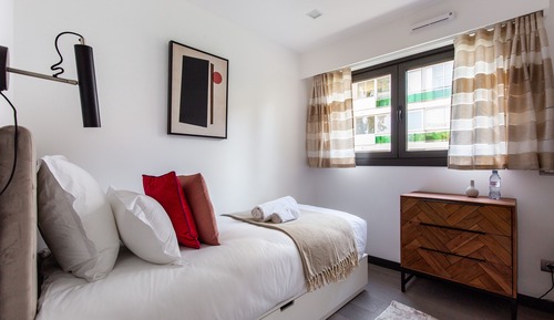 Deluxe Apartment