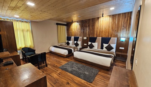 Premium Quadruple Room