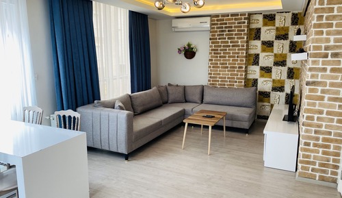 Deluxe Apartment with Balcony