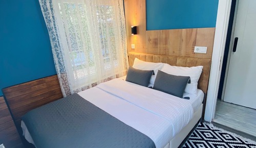 Duplex Apartment with Balcony and Pool View