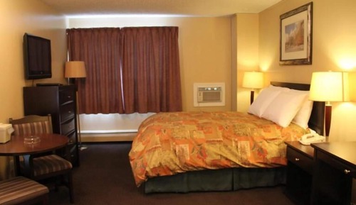 Suite, 2 Queen Beds, Kitchenette