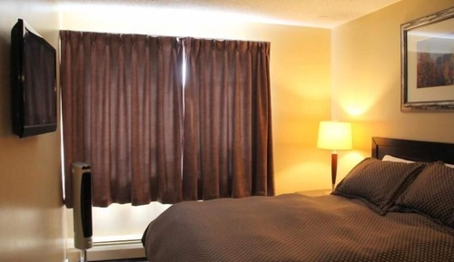 Business Suite, 1 Queen Bed, Kitchenette