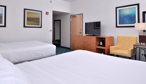 Standard Room, 2 Queen Beds, Mobility Accessible (Communications, Roll-In Shower)
