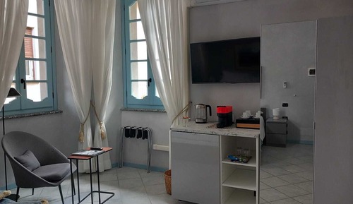 Classic Double Room, City View (San Primo)