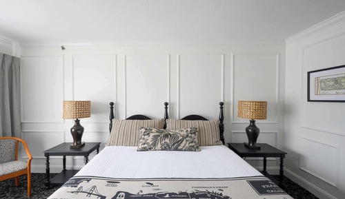 Deluxe Room, 1 King Bed