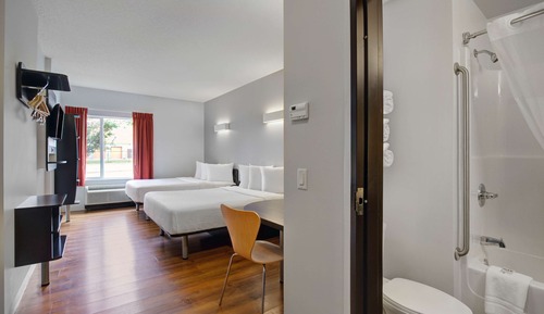 Standard Room, 2 Queen Beds, Non Smoking