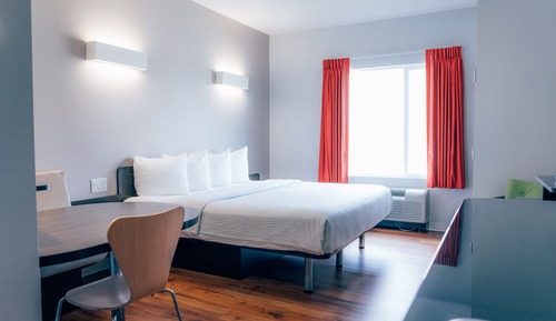 Standard Room, 1 Queen Bed, Non Smoking