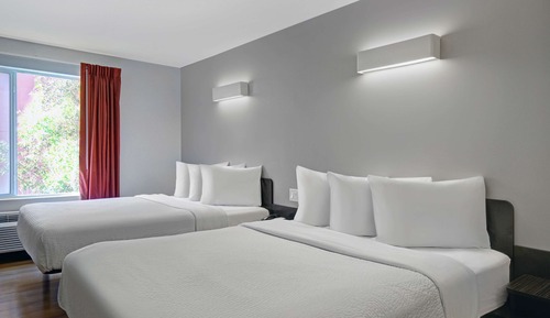 Deluxe Room, 2 Queen Beds, Non Smoking, Kitchenette
