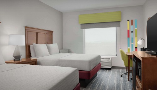 2 Queen Beds, Micro/Fridge, Non Smoking