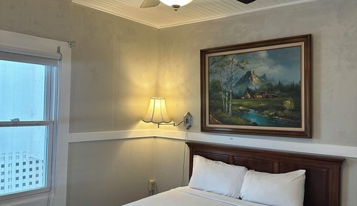 Cottage, 1 Queen Bed (Cottage-1Queen+ Kitchen)