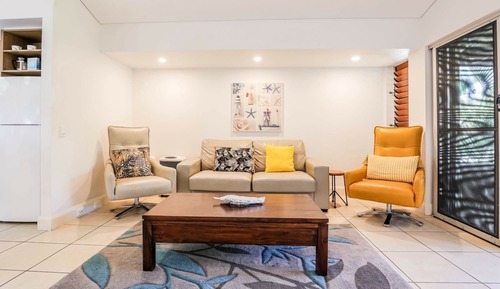 Two Bedroom Beach Home Apartment