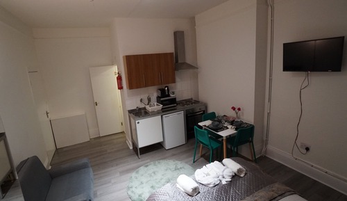 Studio, Ensuite (Apartment 4)